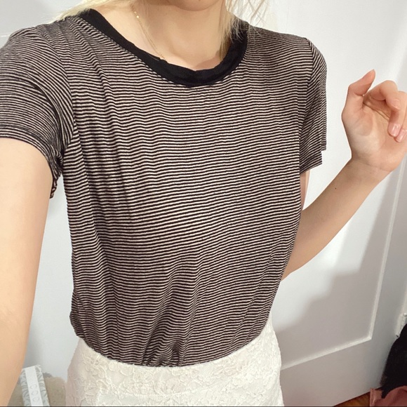 Forever 21 Tops - 2/$10💟Black Grey Striped T shirt